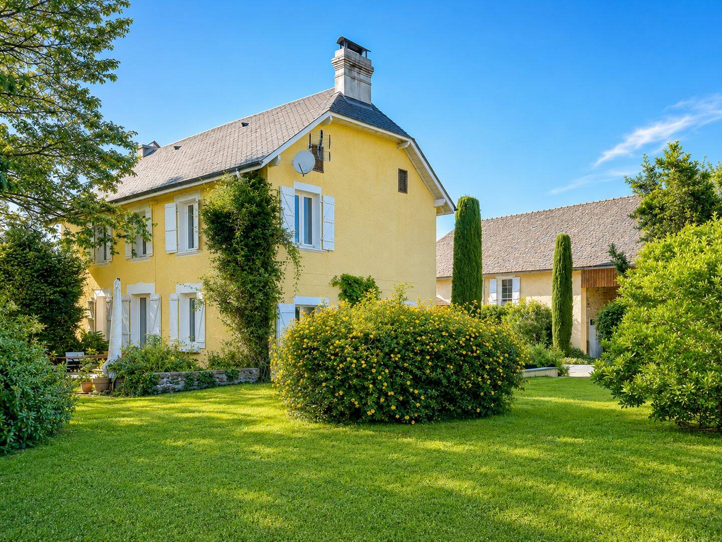 Maison 6 pièces 180 m² · à Ger · 180 m² · 350 000 €