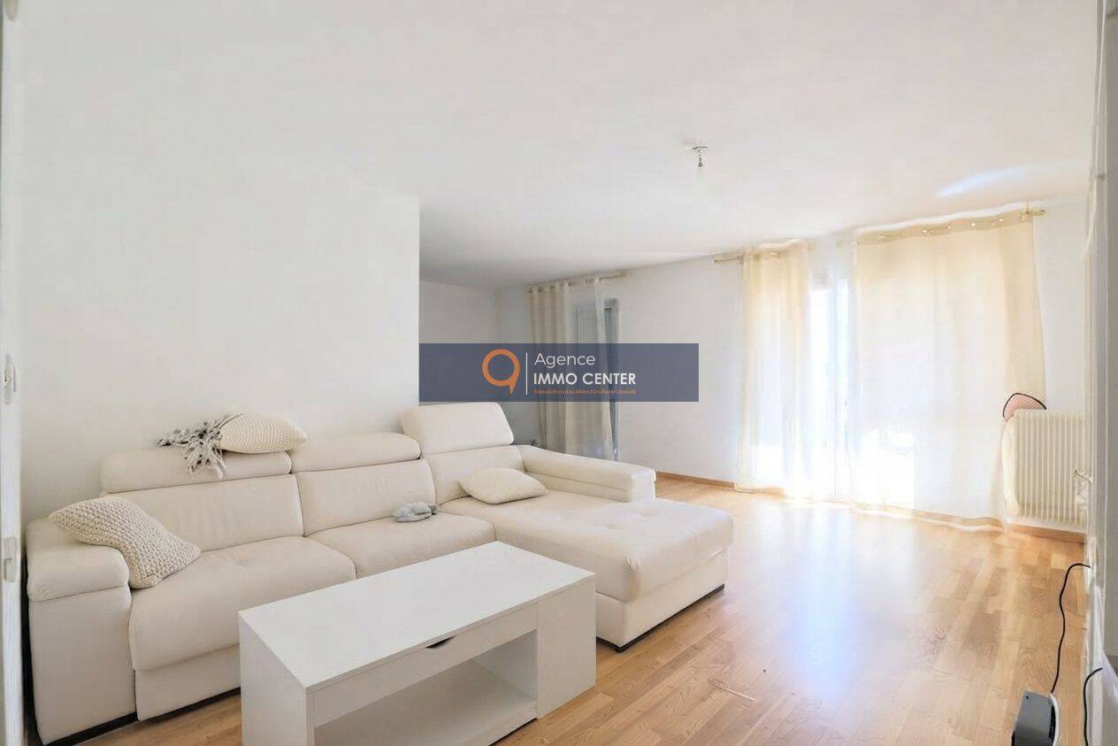 Appartement 4 pièces 90 m² · à Toulon · 89,6 m² · 909 €/mois