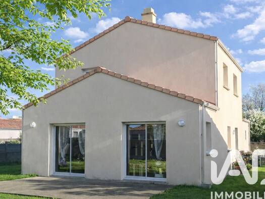 Maison à vendre 358 500 € 5 pièces 4 chambres 131 m² 519 m² de terrain Port-Saint-Père 44710