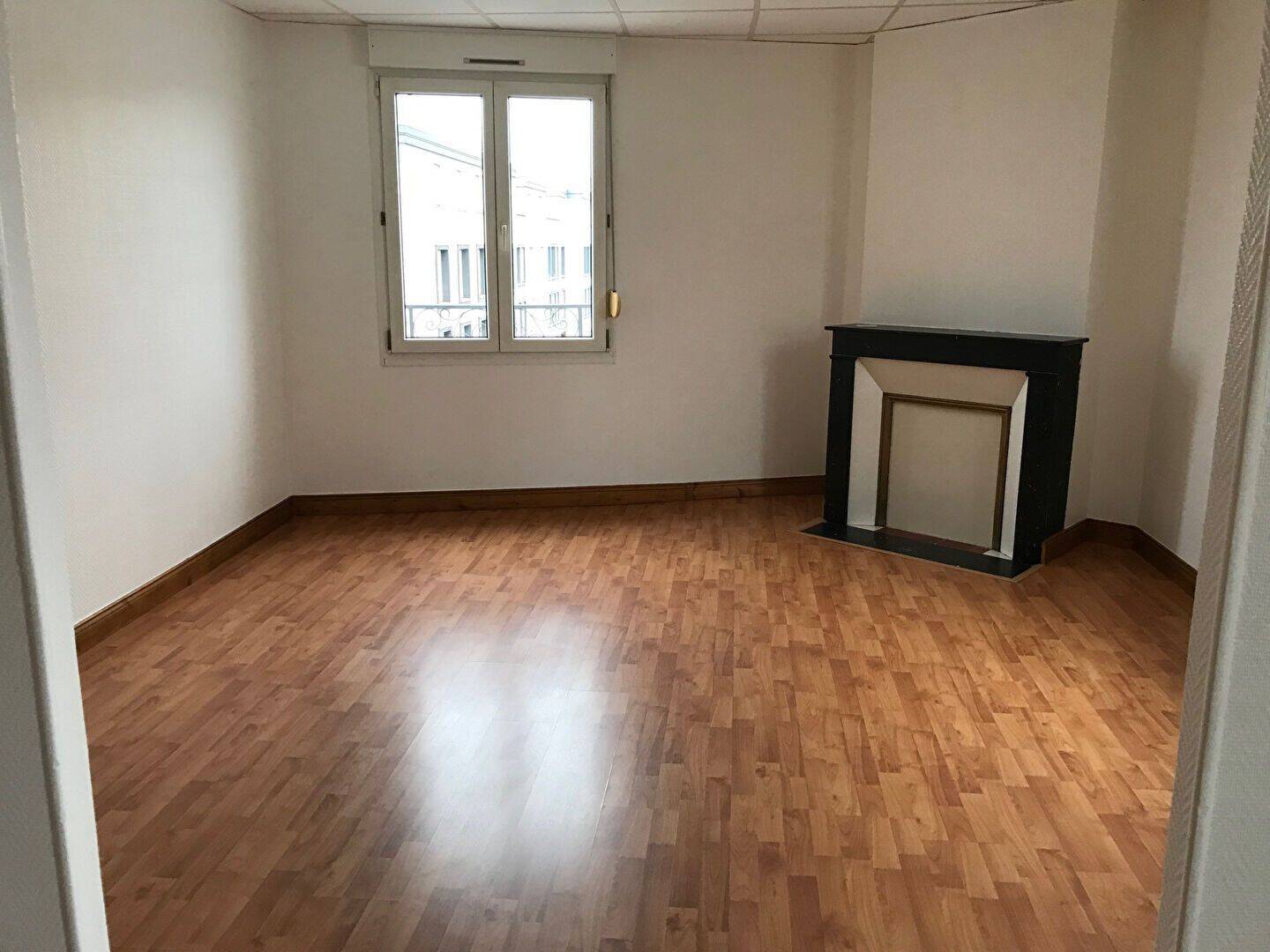 Appartement 4 pièces 71 m² · à Reims · 70,6 m² · 166 000 €