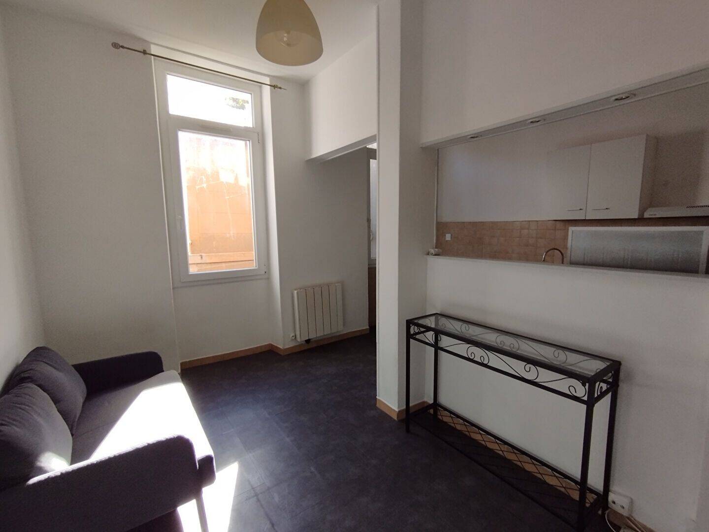 Appartement 2 pièces 28 m² · à Marseille 4ème Arrondissement · 27,6 m² · 650 €/mois