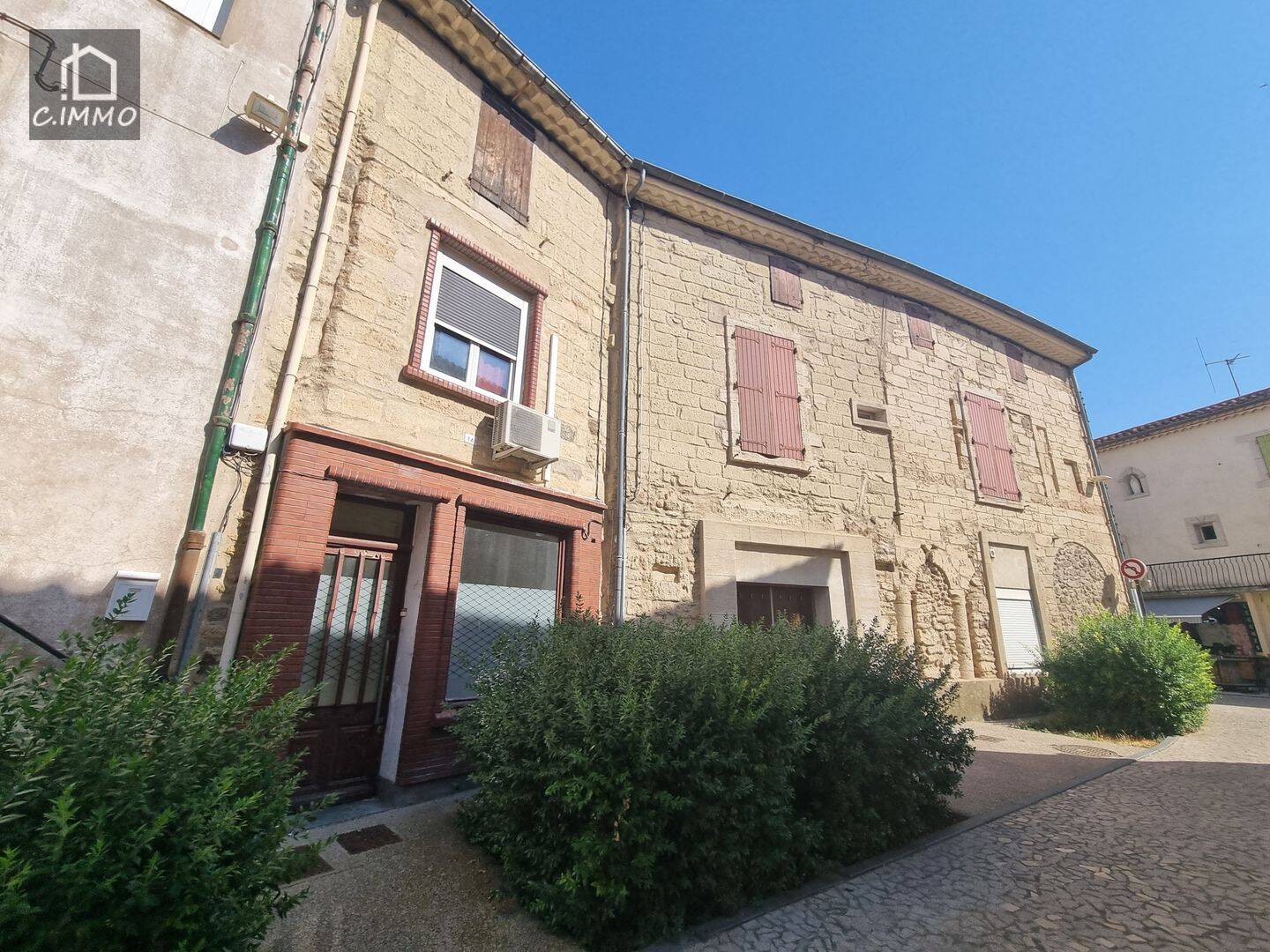 Maison 6 pièces 170 m² · à Montblanc · 170 m² · 192 000 €