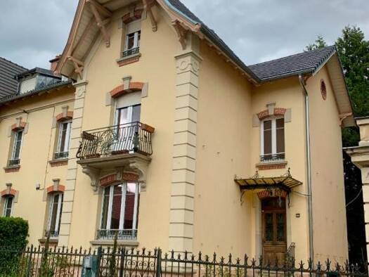Maison à vendre 549 000 € 8 pièces 5 chambres 217 m² 425 m² de terrain Jean Jaurès Belfort 90000