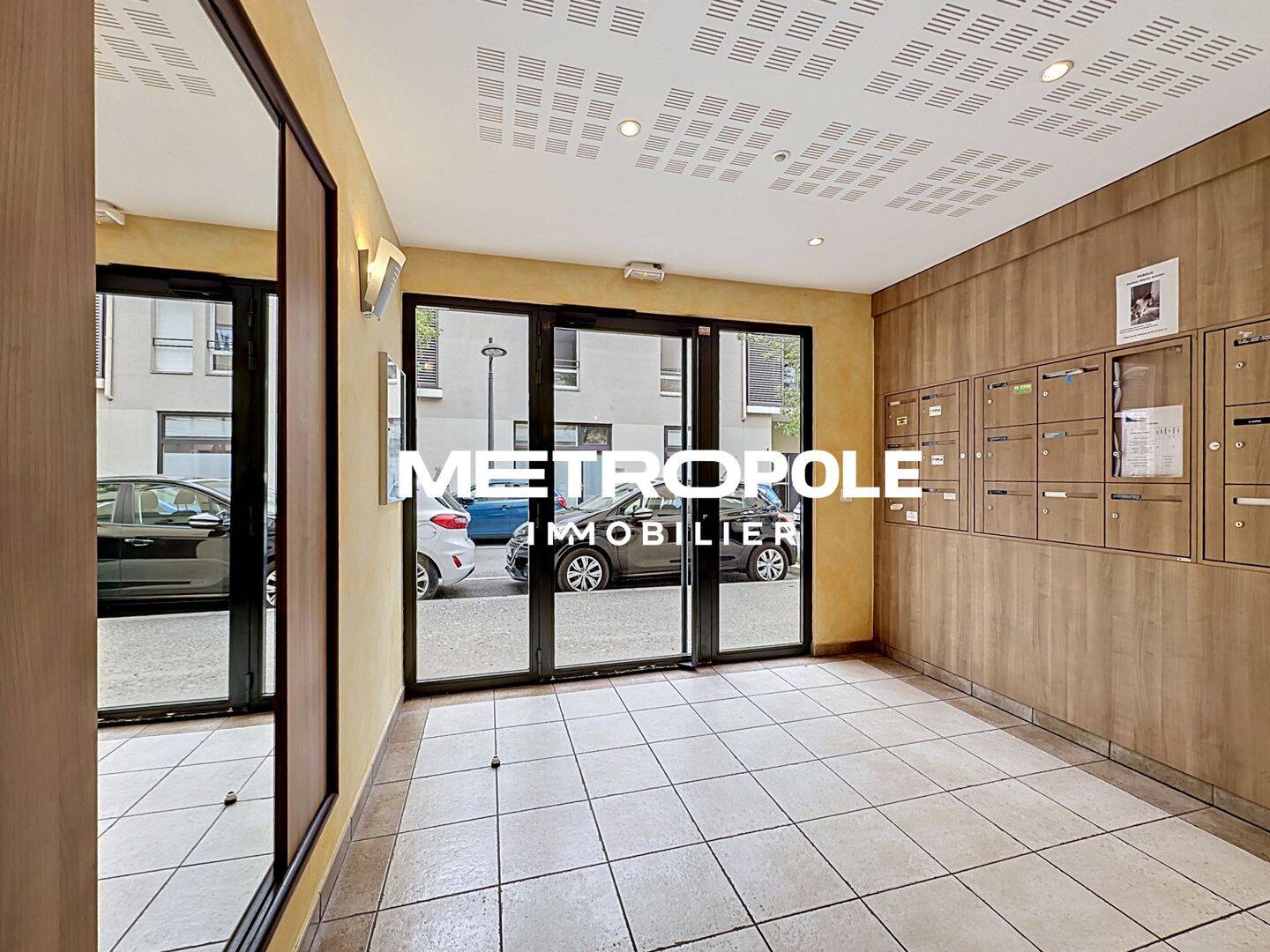 Appartement 1 pièce 35 m² · à Grézieu-la-Varenne · 35 m² · 139 000 €