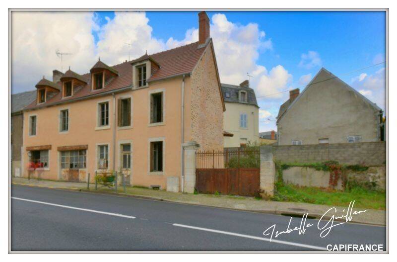 Maison 6 pièces 227 m² · à Culan · 227 m² · 57 000 €