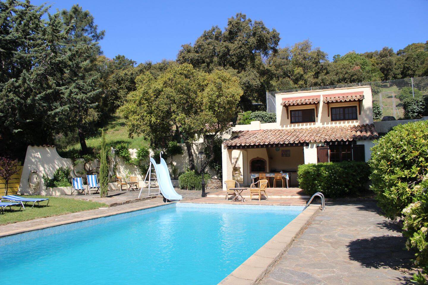 Maison 9 pièces 266 m² · à Bormes-les-Mimosas · 266 m² · 1 275 000 €
