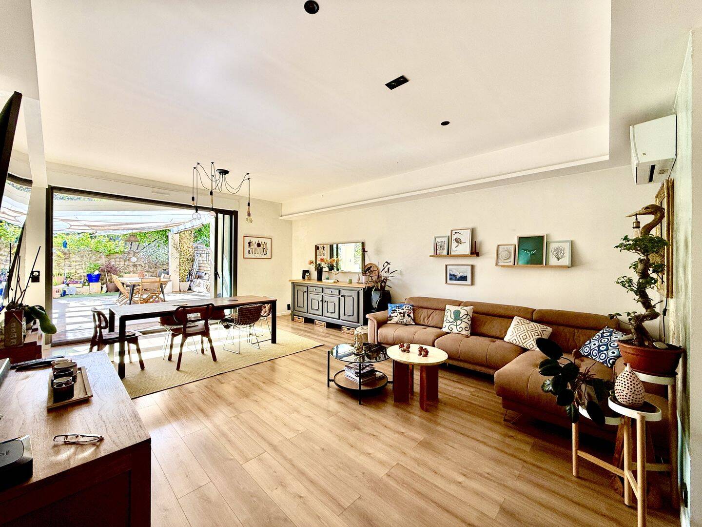 Maison 6 pièces 200 m² · à Mudaison · 200 m² · 615 000 €