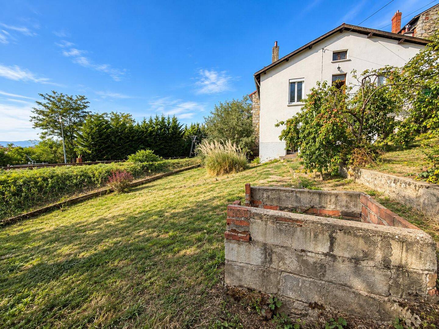 Maison 5 pièces 140 m² · à Thiers · 140 m² · 137 000 €