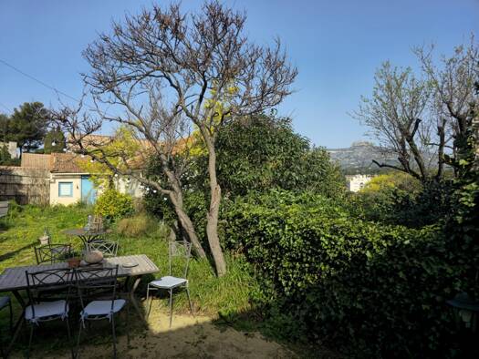 Maison à vendre 315 000 € 3 pièces 2 chambres 61 m² 305 m² de terrain Centre Ville Aubagne 13400