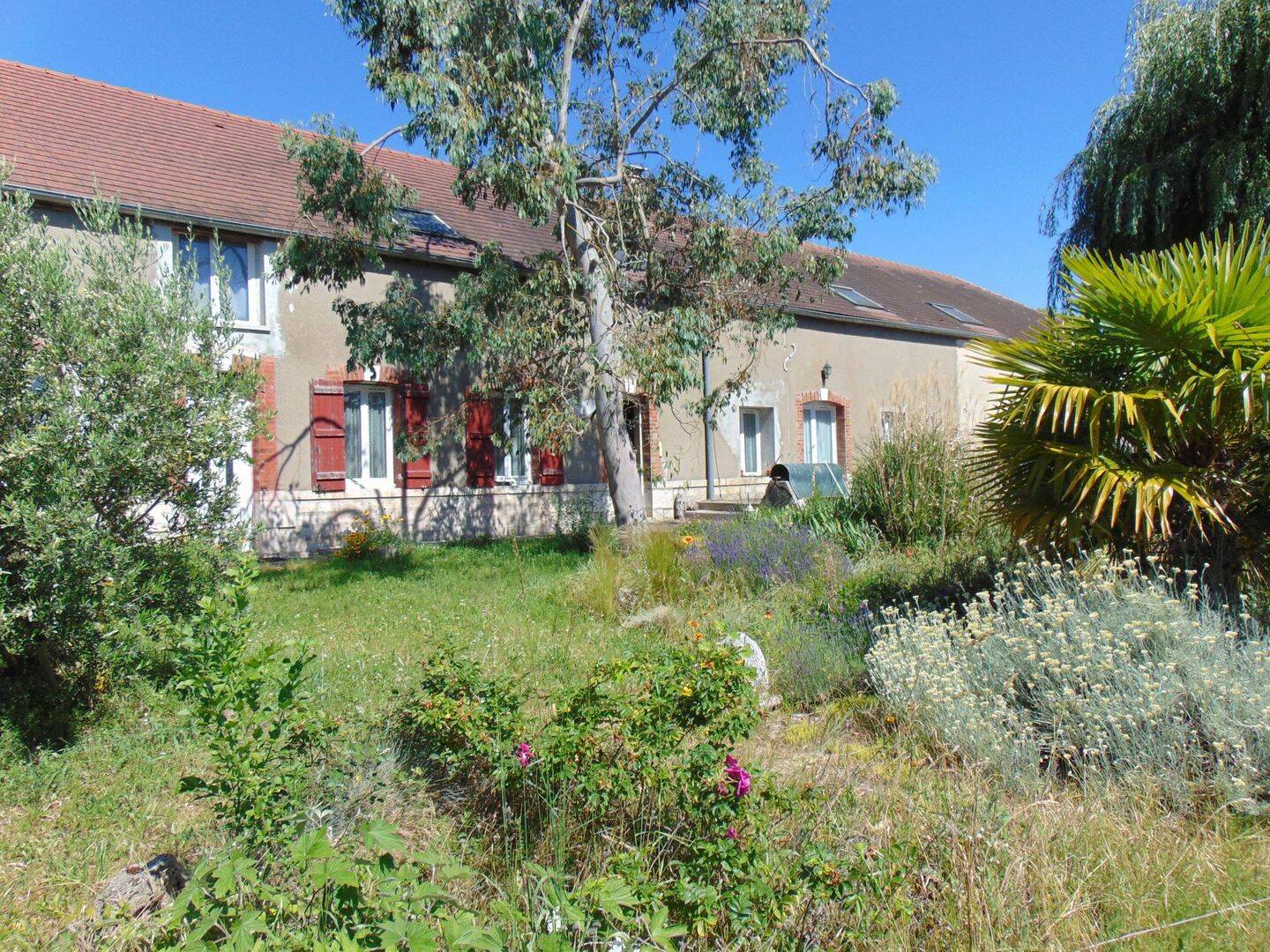 Maison 9 pièces 240 m² · à Corquilleroy · 240 m² · 295 000 €