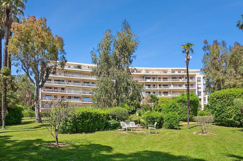 Appartement 2 pièces 54 m² · à Cannes · 54,1 m² · 500 000 €