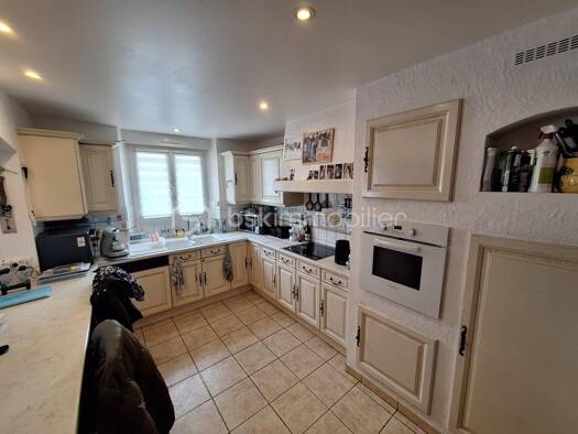 Maison à vendre 175 000 € 6 pièces 4 chambres 130,8 m² 518 m² de terrain Centre-Gigny-Noue Centre Saint-Dizier 52100