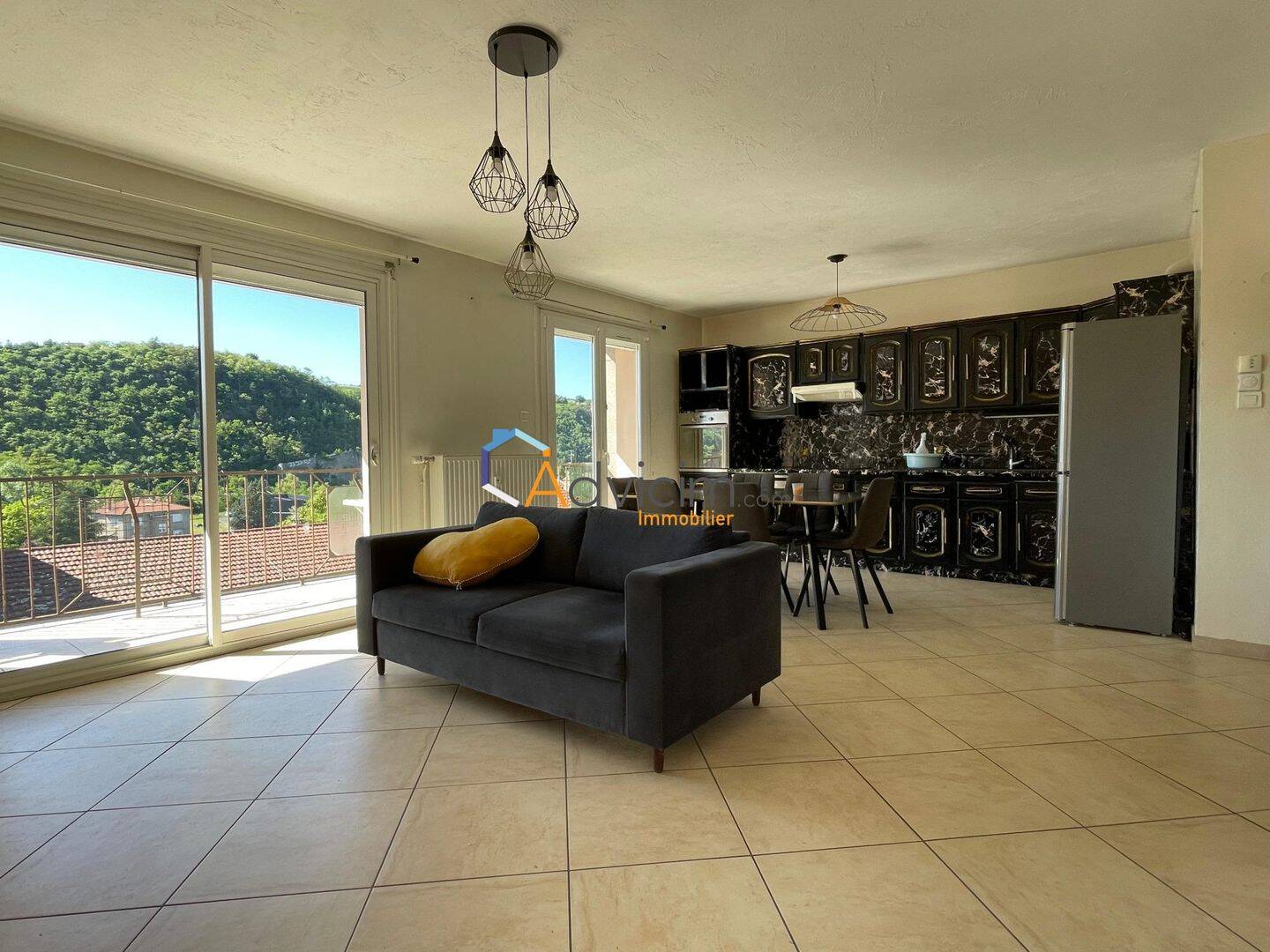 Appartement 3 pièces 75 m² · à La Grand-Croix · 75 m² · 85 000 €