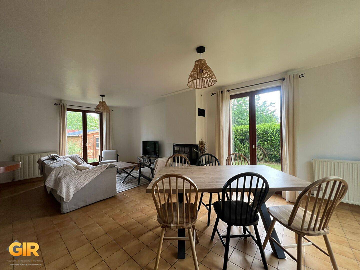 Maison 6 pièces 105 m² · à Bruz · 105,2 m² · 2 000 €