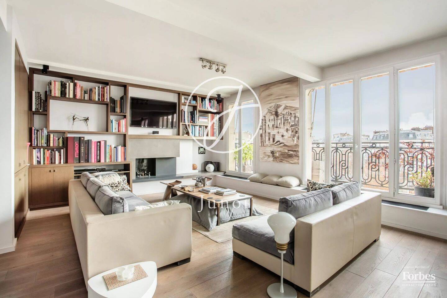 Appartement 5 pièces 146 m² · à Paris 17ème Arrondissement · 145,5 m² · 1 900 000 €