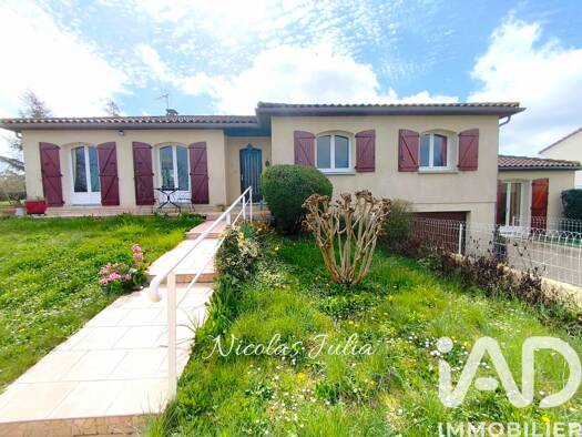 Maison à vendre 235 000 € 6 pièces 4 chambres 125 m² 782 m² de terrain Puygouzon 81990