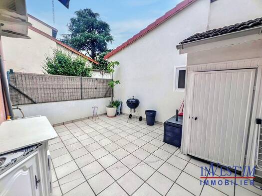 Maison de ville à vendre 290 000 € 3 pièces 2 chambres 52 m² 22 m² de terrain Centre Nord Oullins-Pierre-Bénite 69600