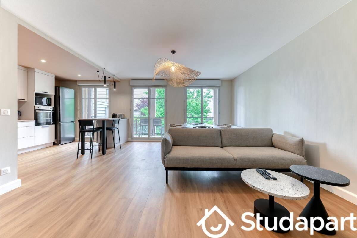 Appartement 3 pièces 74 m² · à Lyon 7ème Arrondissement · 74 m² · 2 150 €