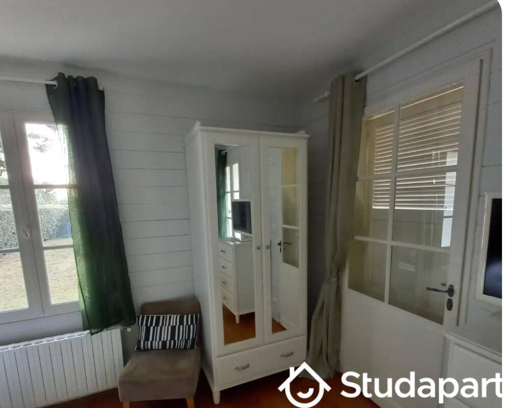 Maison 1 pièce 24 m² · à Léognan · 24 m² · 590 €