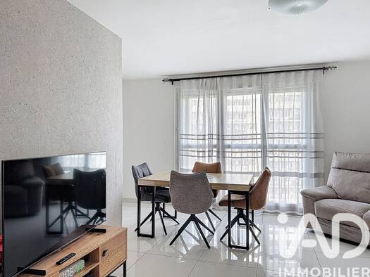 Appartement à vendre 317 000 € 4 pièces 3 chambres 86 m² Étage 8/12 A. Malraux Villeneuve-la-Garenne 92390