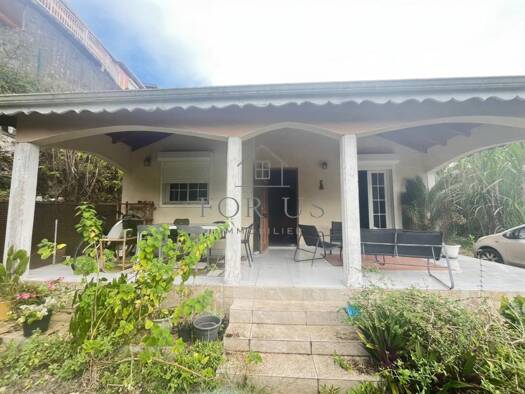 Maison à vendre 272 000 € 4 pièces 3 chambres 88 m² 1 500 m² de terrain Morne-à-l'Eau 97111