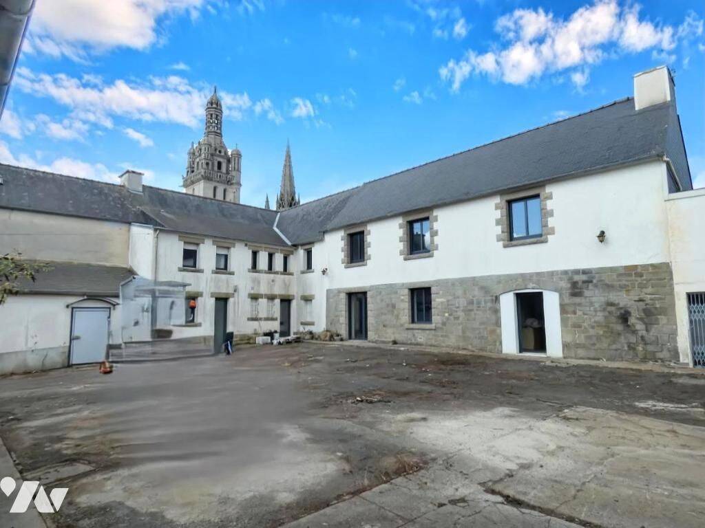 Maison 11 pièces 300 m² · à Pleyben · 300 m² · 294 100 €
