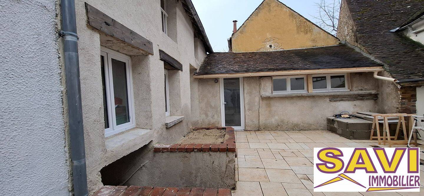 Maison 8 pièces 150 m² · à Ferrières-en-Gâtinais · 150 m² · 128 400 €