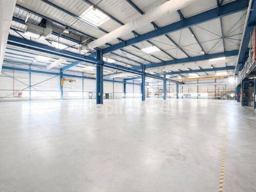 Entrepôt à vendre 3 490 000 € 6 650 m² d'espace de stockage Chevanceaux 17210