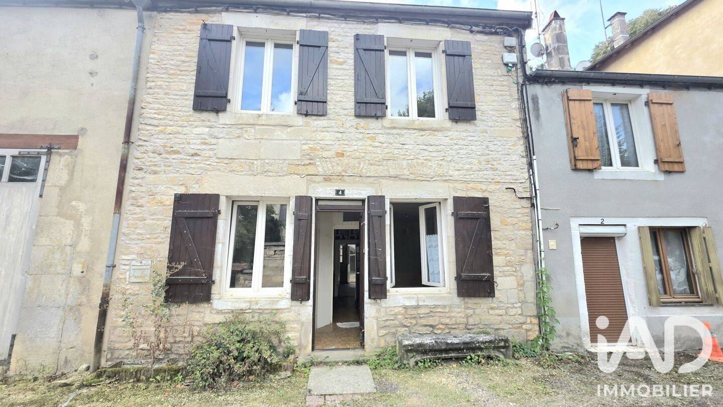 Maison 4 pièces 105 m² · à Arc-en-Barrois · 105 m² · 49 000 €