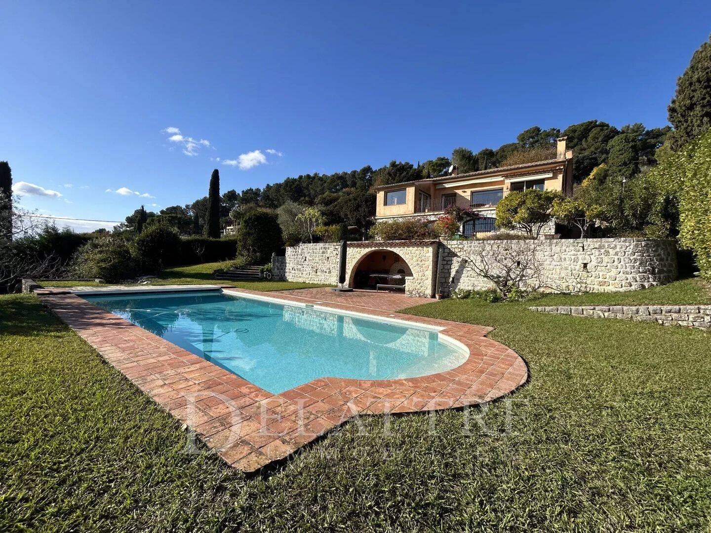 Maison 8 pièces 172 m² · à La Colle-sur-Loup · 172 m² · 1 595 000 €