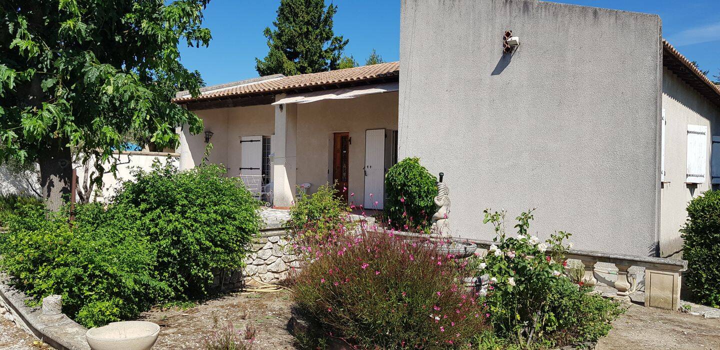 Maison 4 pièces 120 m² · à Eyguières · 120 m² · 1 750 €