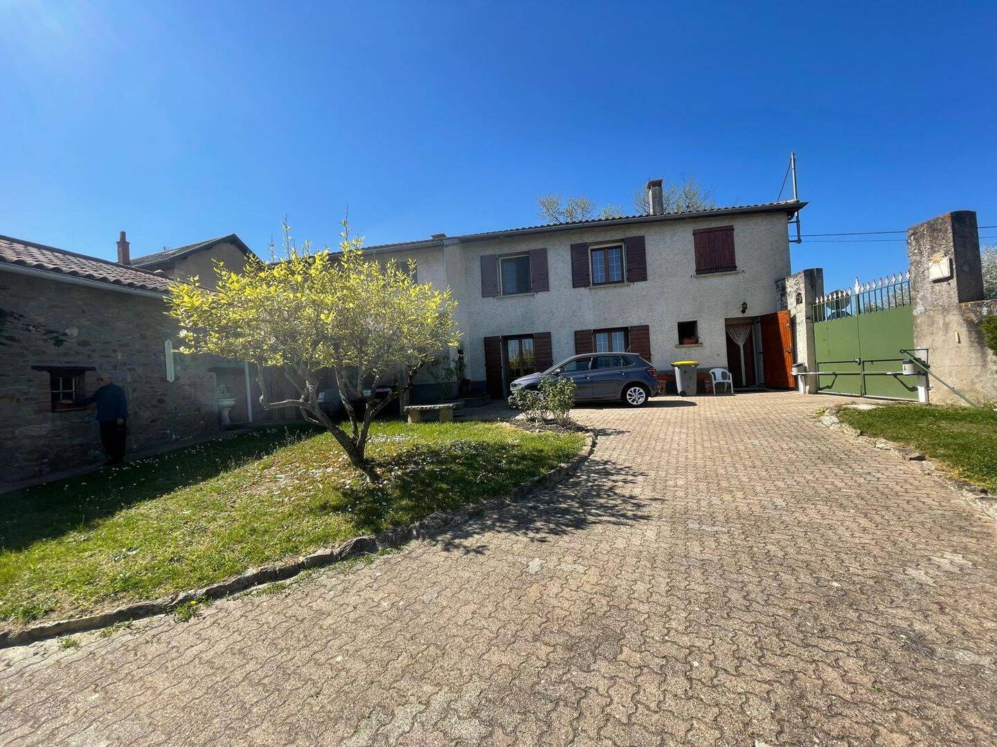 Maison 5 pièces 165 m² · à Sainte-Consorce · 165 m² · 520 000 €