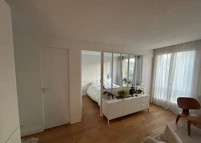 Appartement 2 pièces 34 m² · à Paris 15ème Arrondissement · 34 m² · 1 500 €