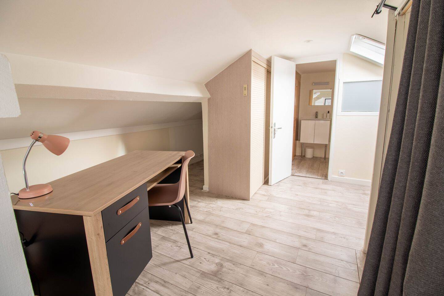 A louer, spacieux duplex neuf et équipé + clim, quartier Jouvence, 87,8 m² carrez et 112,99 m² au sol — 9
