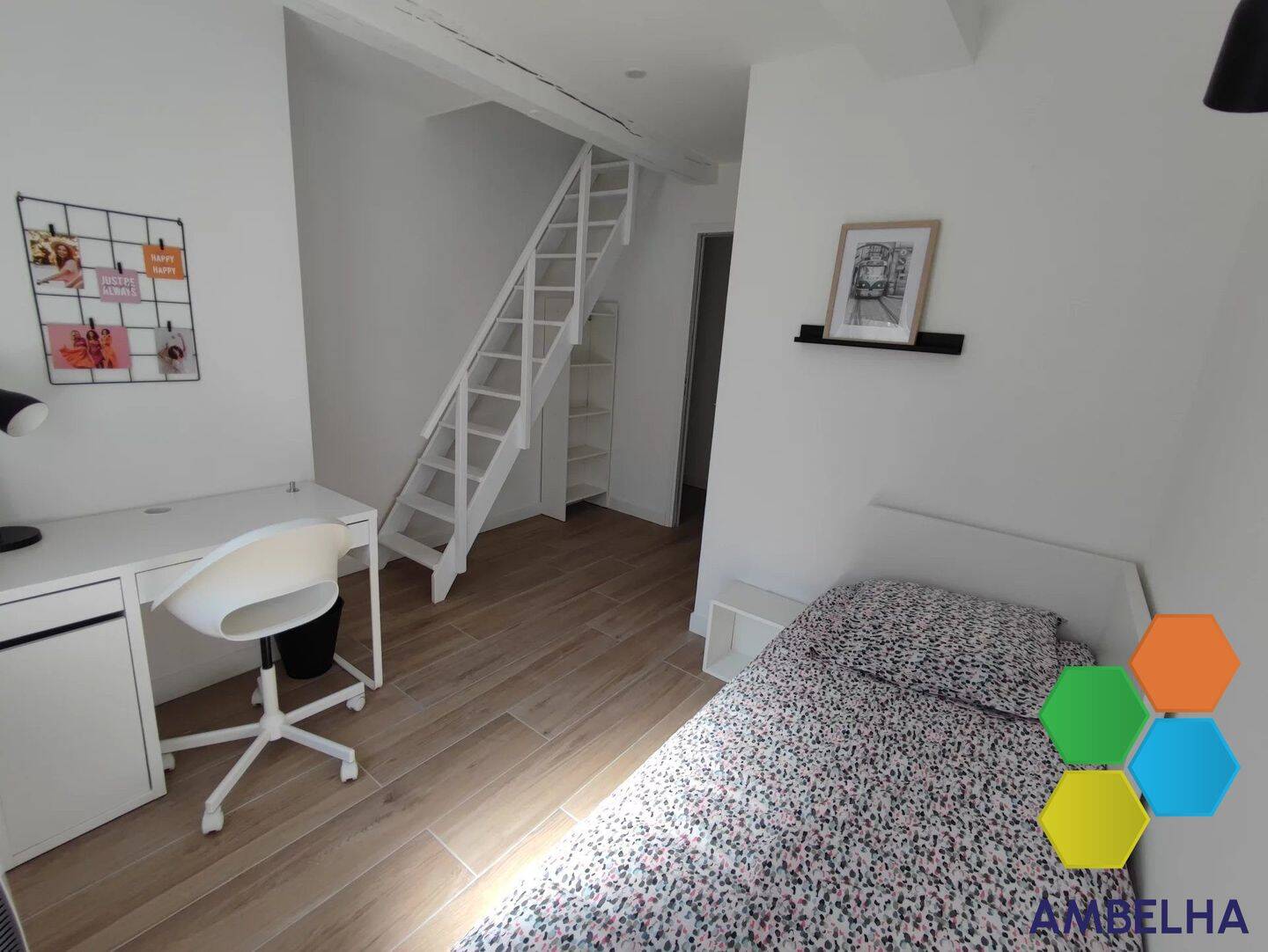 1 pièce 9 m² · à Orléans · 9,3 m² · 532 €