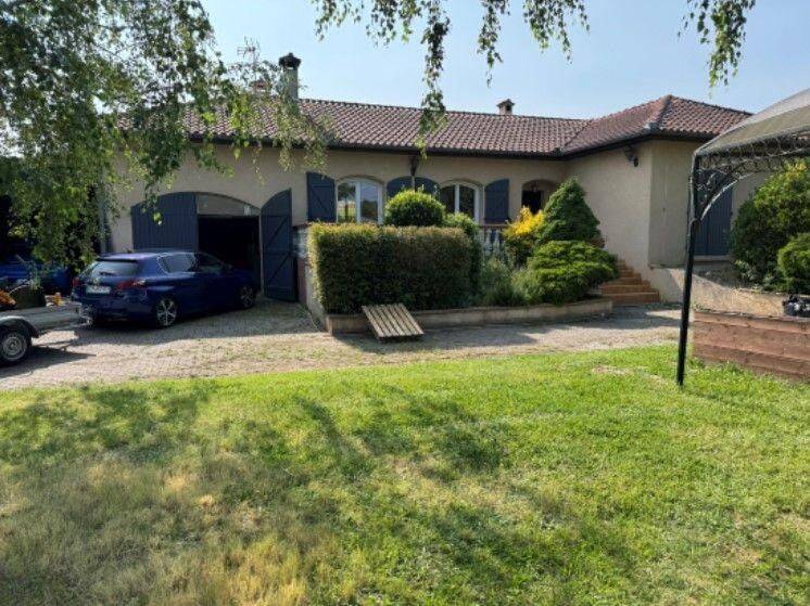 Maison 5 pièces 150 m² · à Labarthe-sur-Lèze · 150 m² · 1 500 €
