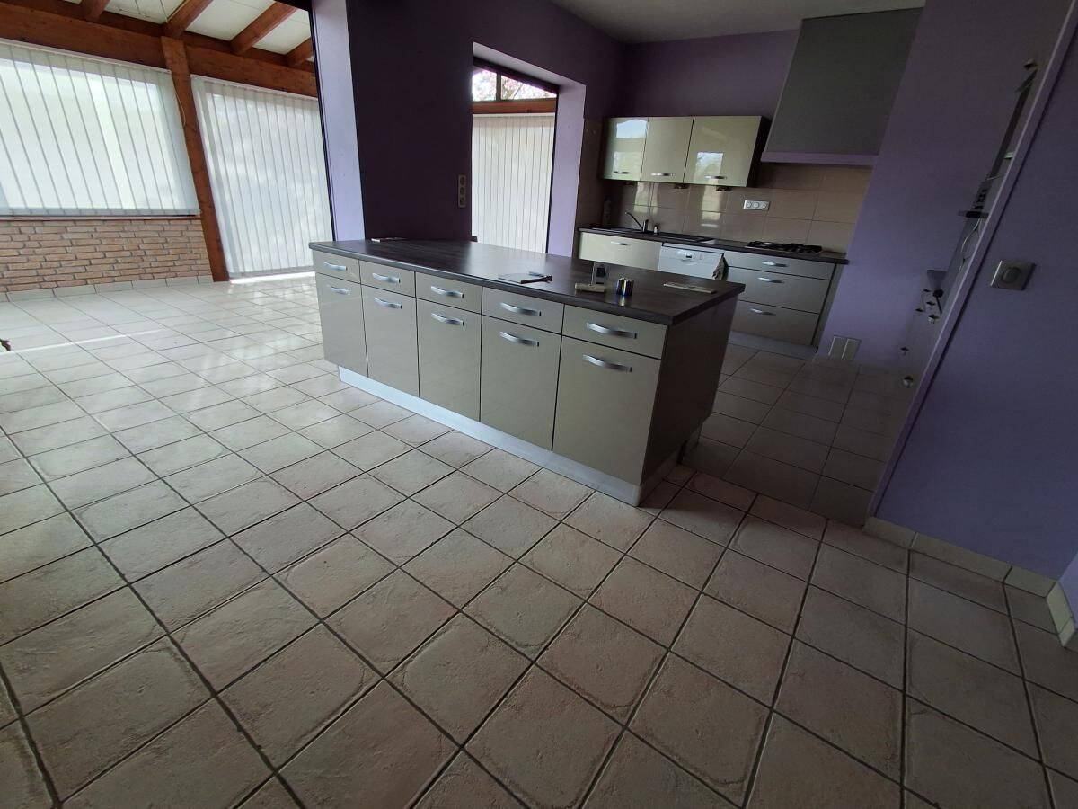 Maison 121 m² · à Tossiat · 120,5 m² · 980 €