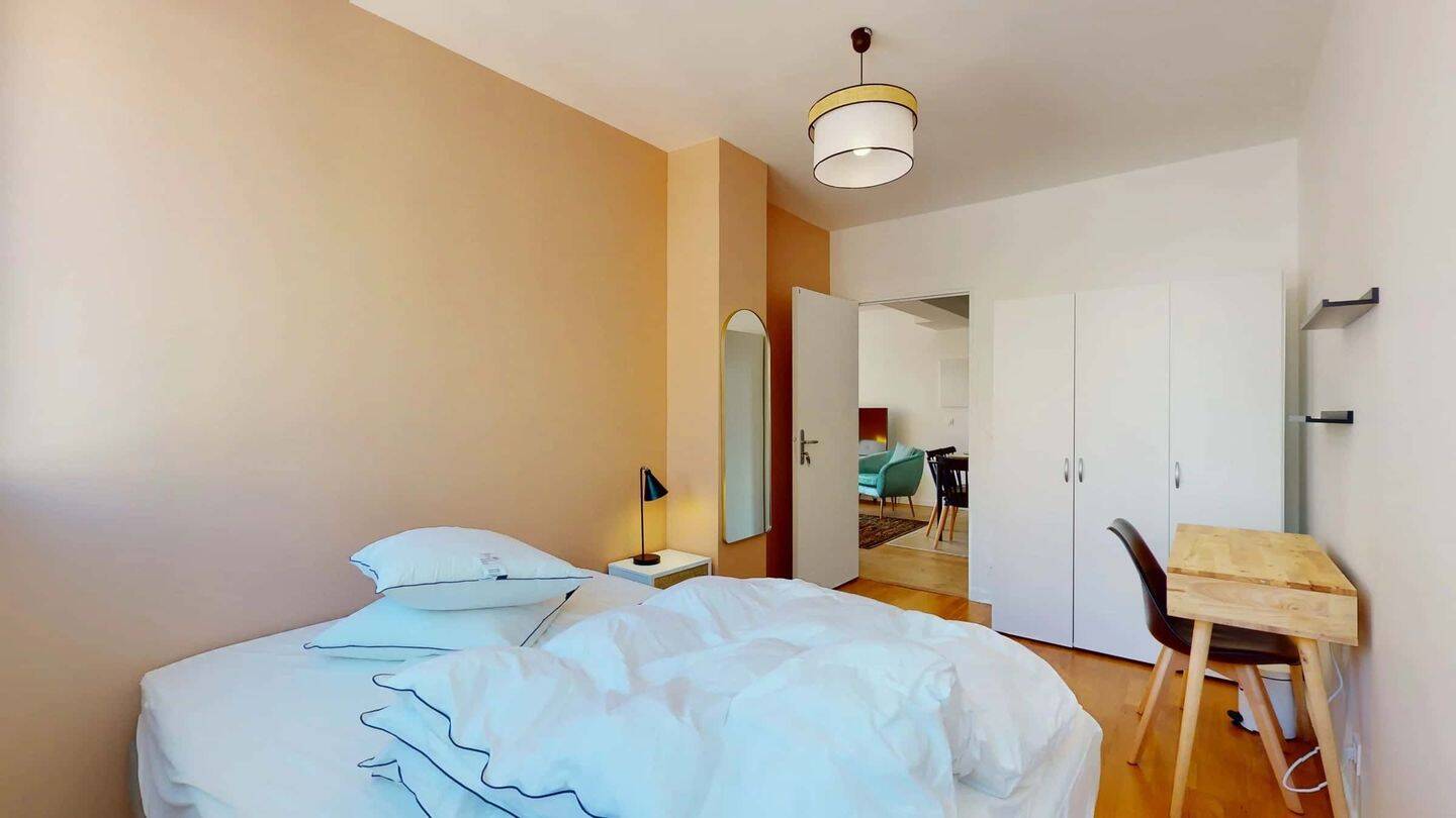 1 pièce 15 m² · à Marseille 6ème Arrondissement · 15 m² · 658 €/mois