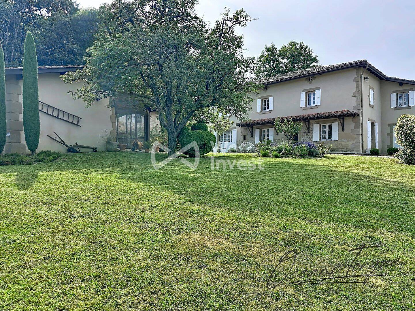 Maison 4 pièces 247 m² · à Hauterives · 247 m² · 550 000 €