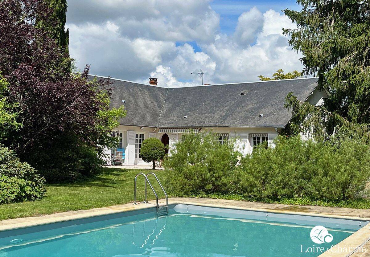 Maison 6 pièces 200 m² · à Maslives · 200 m² · 350 000 €