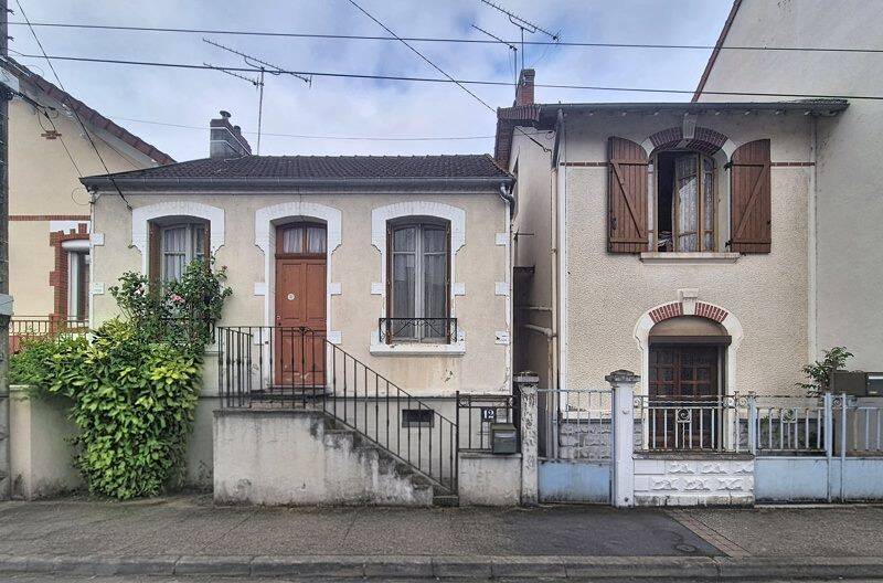 Maison 6 pièces 113 m² · à Montluçon · 113 m² · 108 600 €
