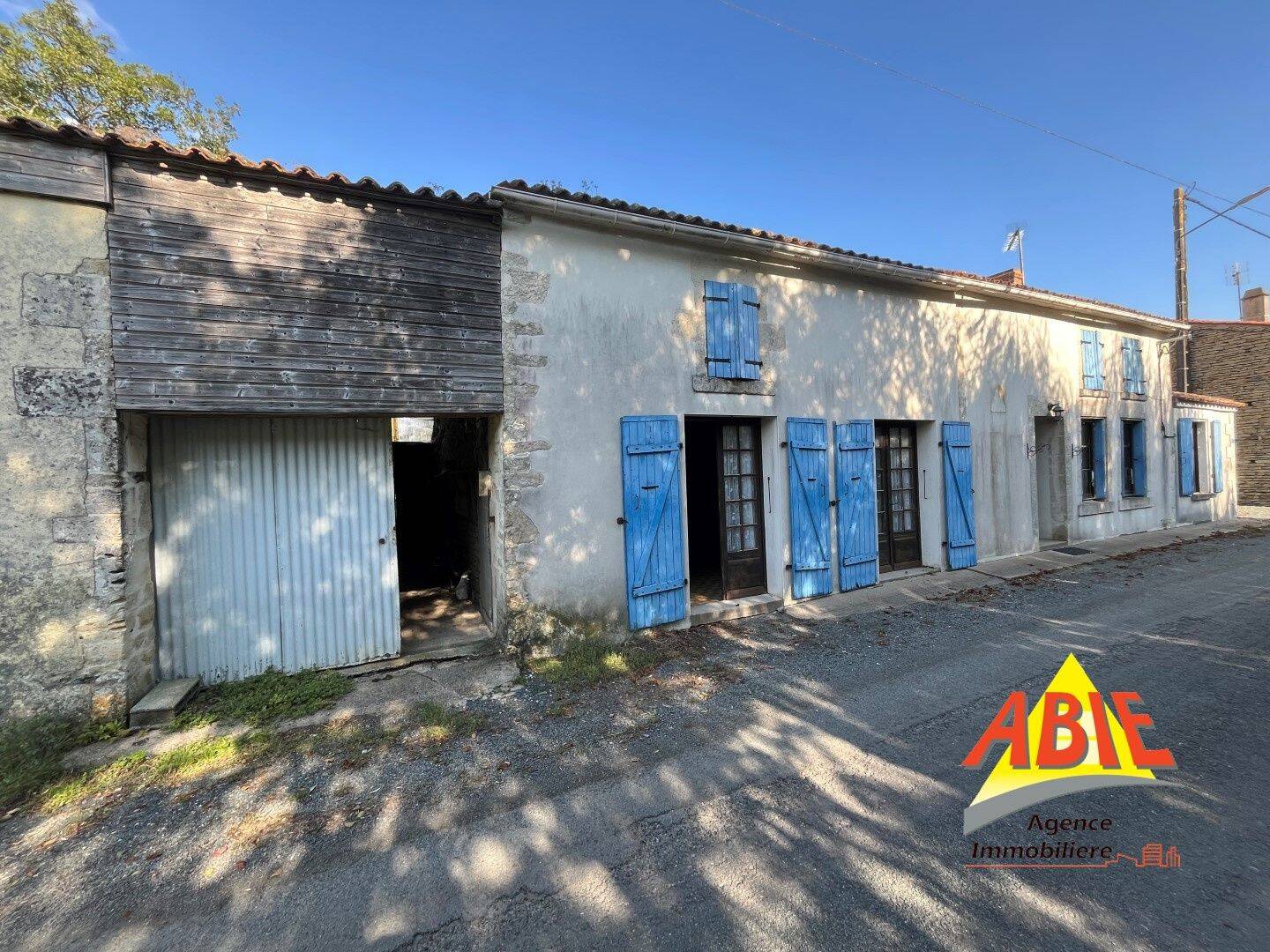 Maison 5 pièces 145 m² · à Damvix · 145 m² · 139 100 €