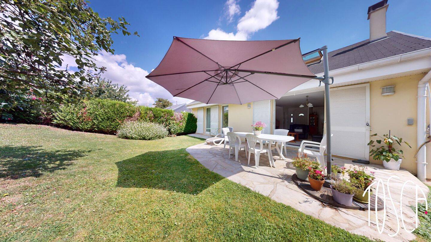 Maison 6 pièces 126 m² · à Thiais · 126 m² · 590 000 €