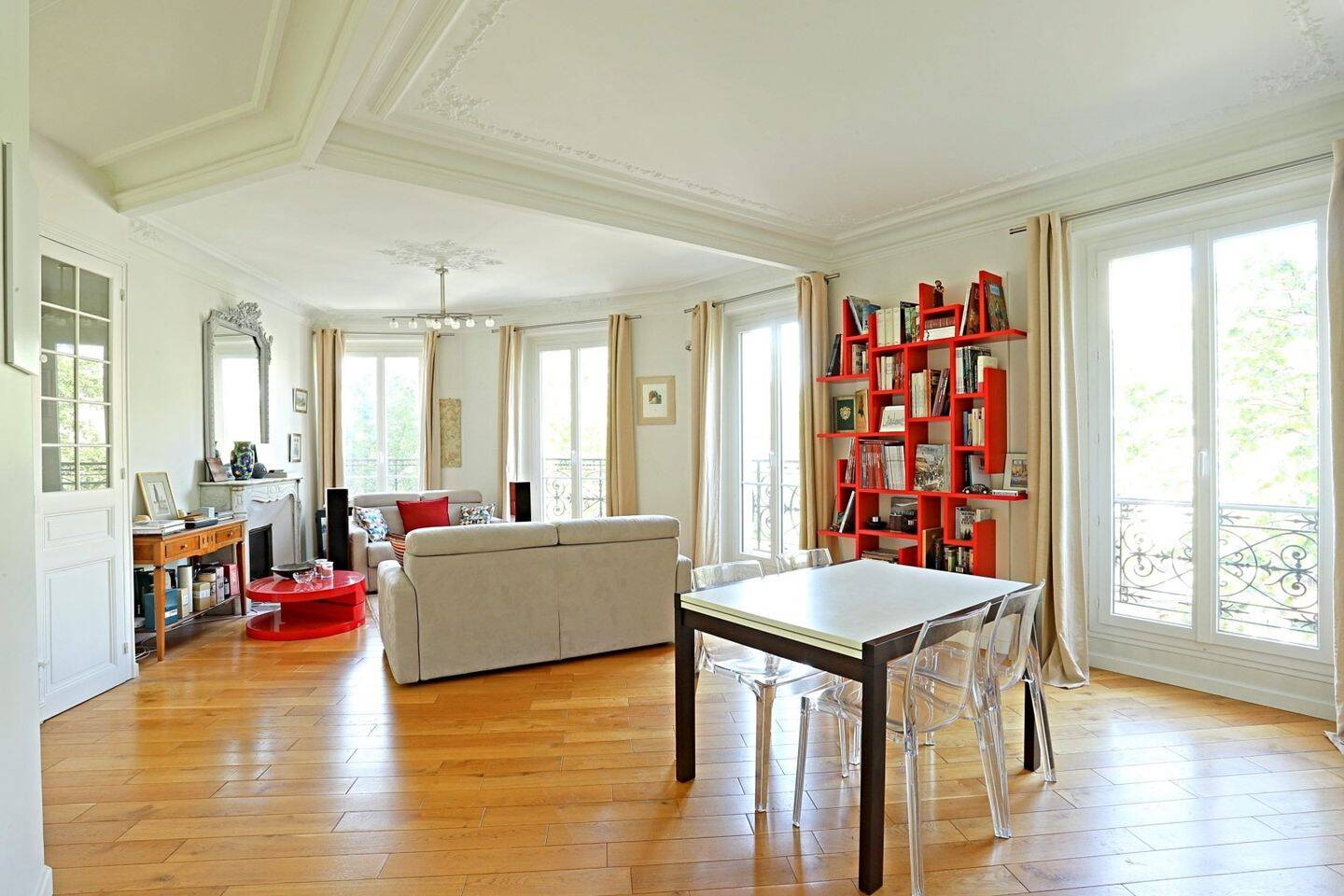 Appartement 3 pièces 73 m² · à Paris 14ème Arrondissement · 72,8 m² · 2 715 €/mois
