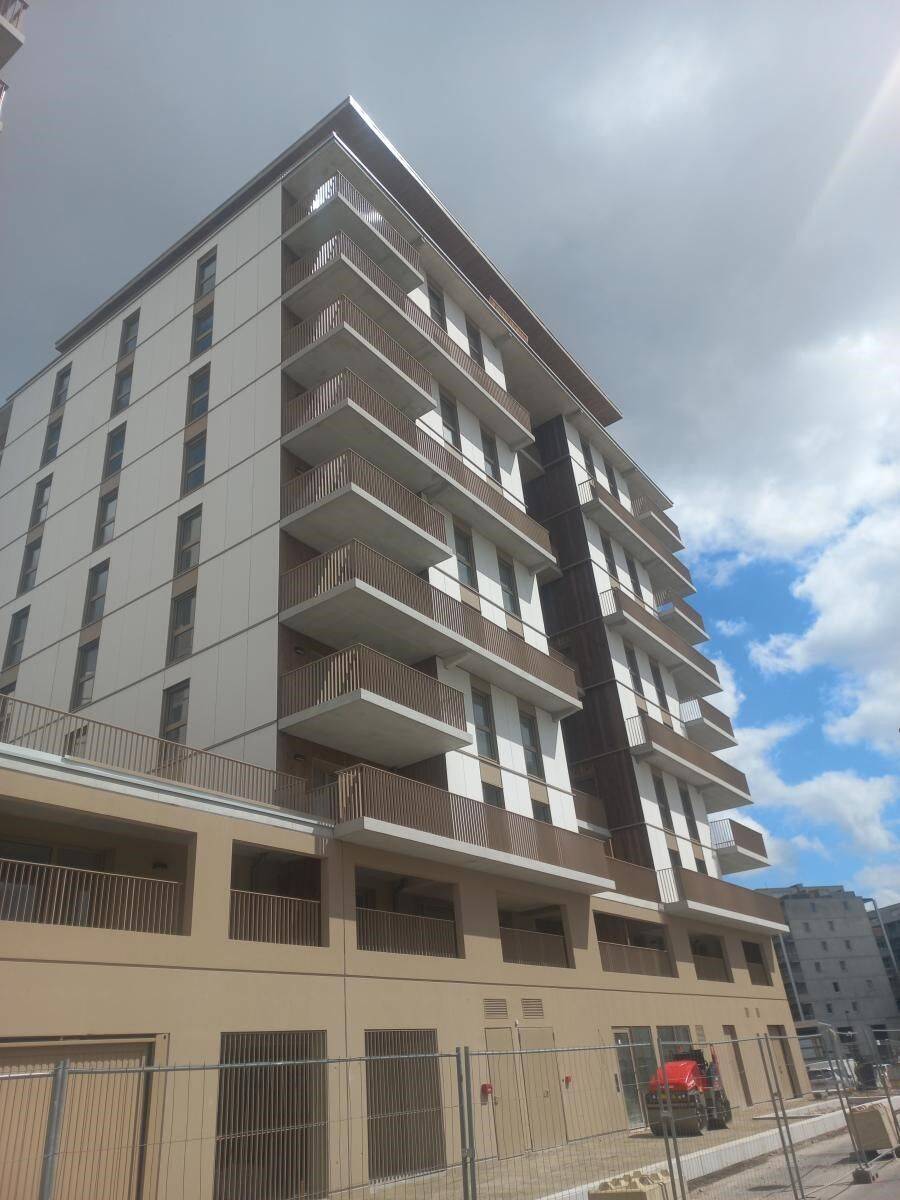 Appartement 4 pièces 77 m² · à Bordeaux · 77 m² · 1 053 €