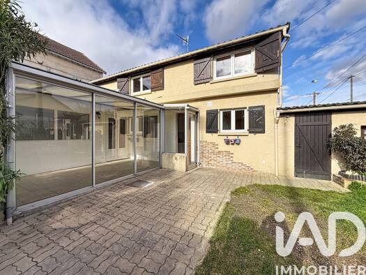 Maison à vendre 275 000 € 4 pièces 2 chambres 57 m² 140 m² de terrain Prévoyants-Chanteloup-Pont de l'Union Aulnay-sous-Bois 93600