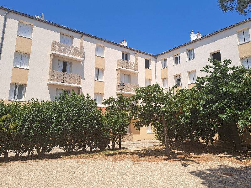 Appartement 3 pièces 60 m² · à Châteauneuf-du-Pape · 60 m² · 618 €