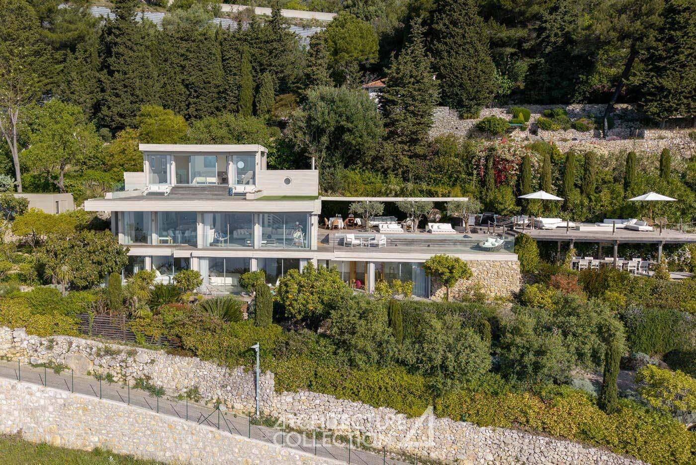 Maison 8 pièces 370 m² · à Roquebrune-Cap-Martin · 370 m² · 5 900 000 €