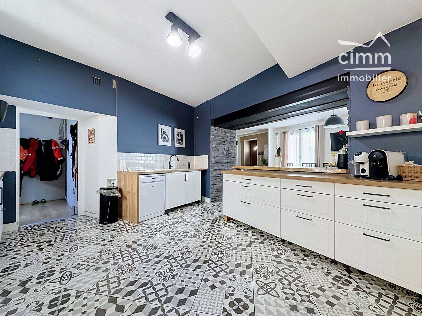 Maison 6 pièces 180 m² · à Le Thor · 180 m² · 380 000 €