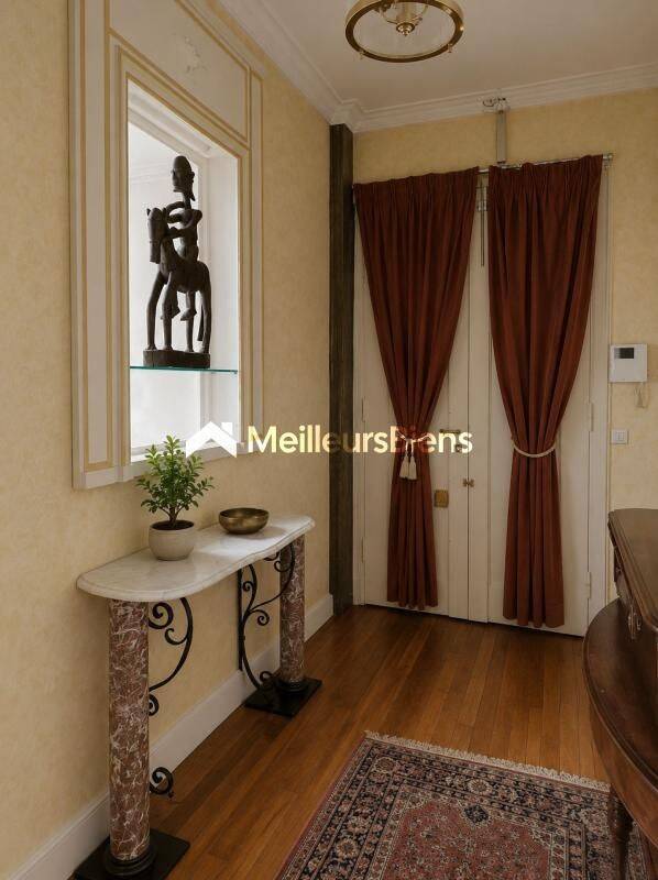 Appartement 4 pièces 119 m² · à Paris 16ème Arrondissement · 119 m² · 1 195 000 €